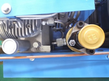100L/min 3.5cfm 300bar 4500psi Marine air Compressor 440v/60hz